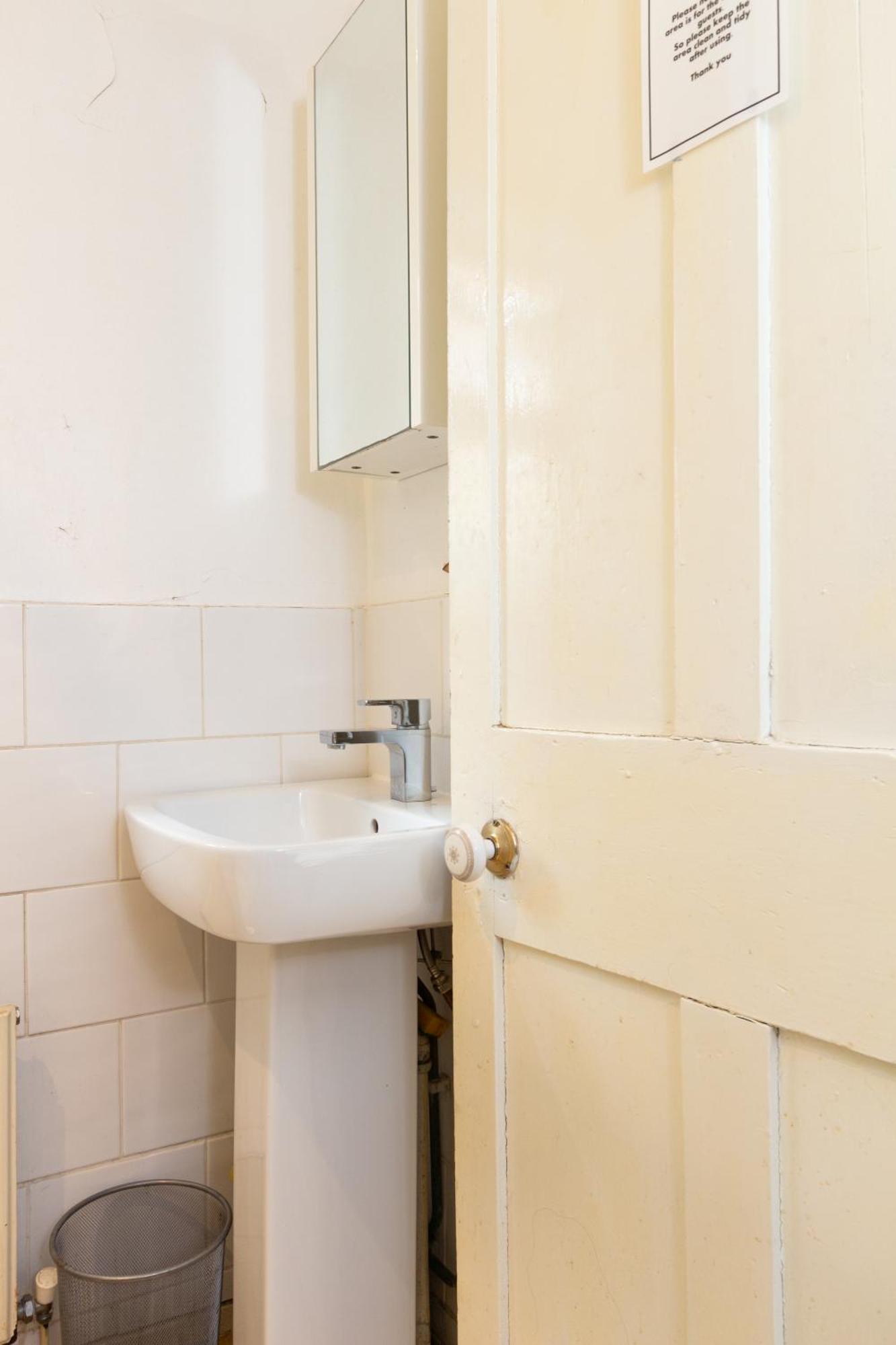 Comfy Private Room Near Mcr Centre مانشستر المظهر الخارجي الصورة